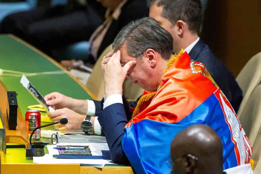 “ZEMLJE REGIONA SU NAŠI DOBRI PARTNERI”: Tri zemlje zbog kojih je Vučić htio “potonuti” tokom glasanja za Rezoluciju o Srebrenici